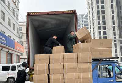 擦亮箱包品牌 暢銷海內外市場——以化妝品為靈感的品牌塑造之路